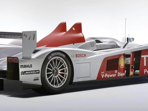 Audi R10 TDI tre quarti posteriore